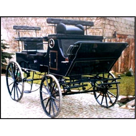 Voiture hippomobile break